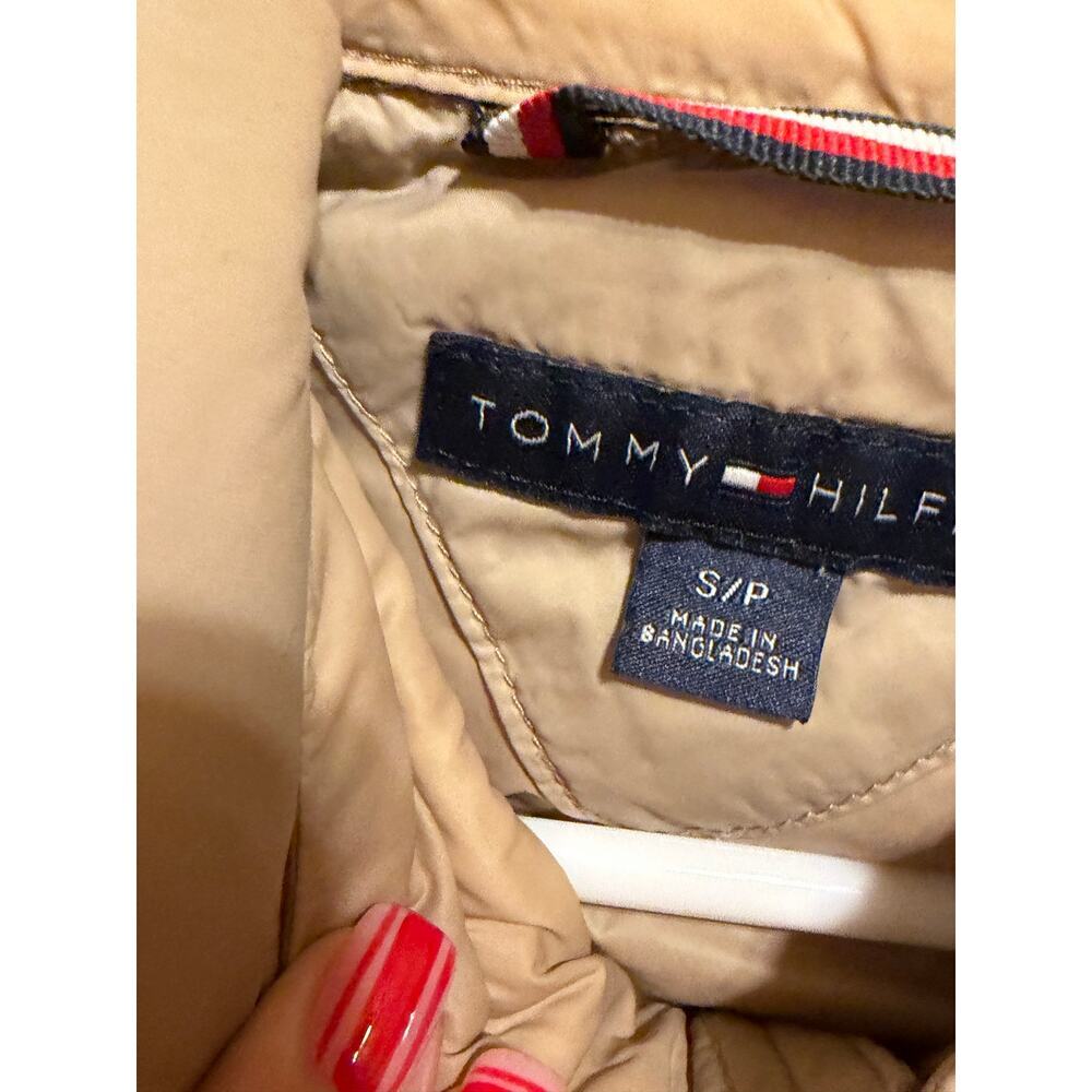 Tommy Hilfiger Lightweight Hooded Puffer Jacket Beige Tan Hood Striped Trim S - Picture 5 of 14